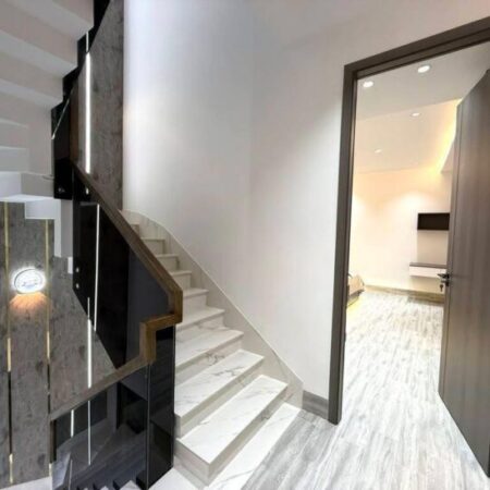 HIẾM !! Cách mặt tiền Võ Thị Nhờ chỉ 10m, ngay Vincom Trần Trọng Cung, hẻm oto, 5 Tầng, 55,4m2, P.