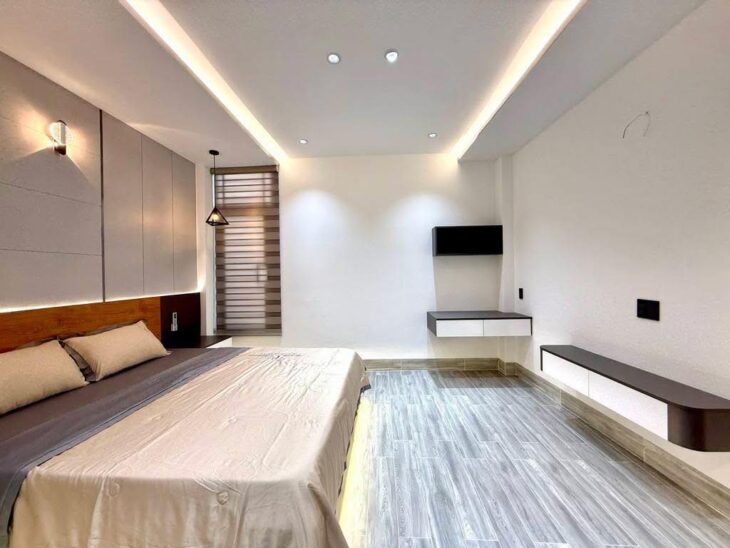 HIẾM !! Cách mặt tiền Võ Thị Nhờ chỉ 10m, ngay Vincom Trần Trọng Cung, hẻm oto, 5 Tầng, 55,4m2, P.