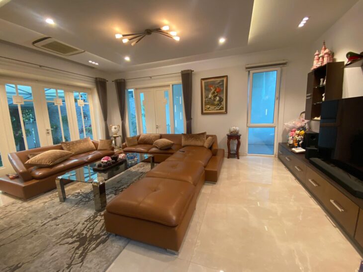 Cho thuê biệt thự Nguyễn Thị Định, Trung Hòa Nhân Chính, 330m2 4 tầng