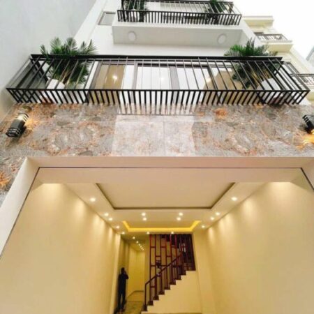 BÁN NHÀ NGỌC THỤY – LONG BIÊN – NHÀ MỚI – THANG MÁY – OTO ĐỖ CỬA