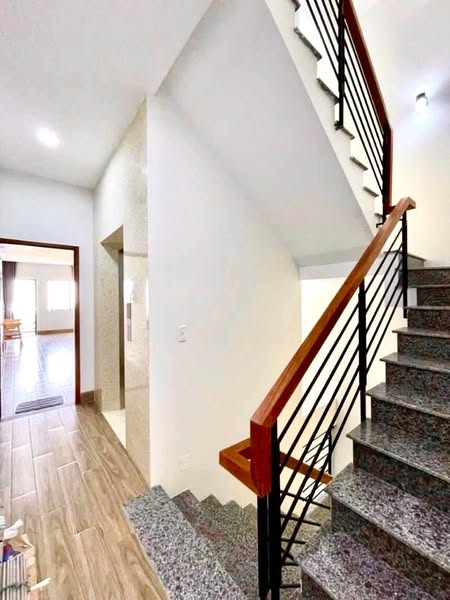 Tòa căn hộ 5 tầng dòng tiền 50 triệu tháng- Khu phố tây An Thượng – Giá chỉ 15,5 tỷ