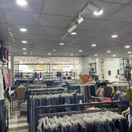 Cho thuê nhà Mặt Tiền Quang Trung, Trệt, lửng, DT13x22. Giá thuê:ỉ 100 Triệu