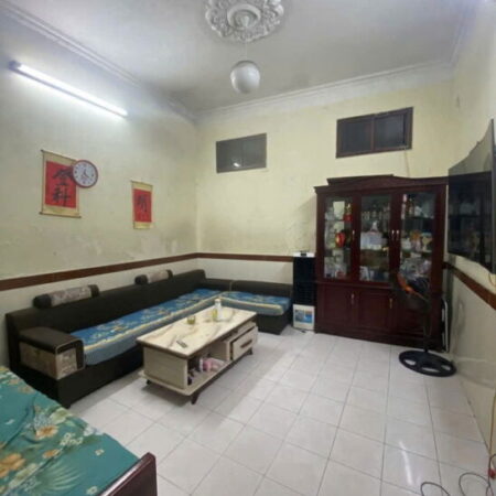 Bán đất tặng nhà Đường Láng 68m, 3 thoáng 50m ra ô tô, gần phố, ngõ 3 gác tránh 11.45 tỷ. Bán đất tặng nhà Đường Láng 68m, 3 thoáng 50m ra ô tô, gần phố, ngõ 3 gác tránh 11.45 tỷ.