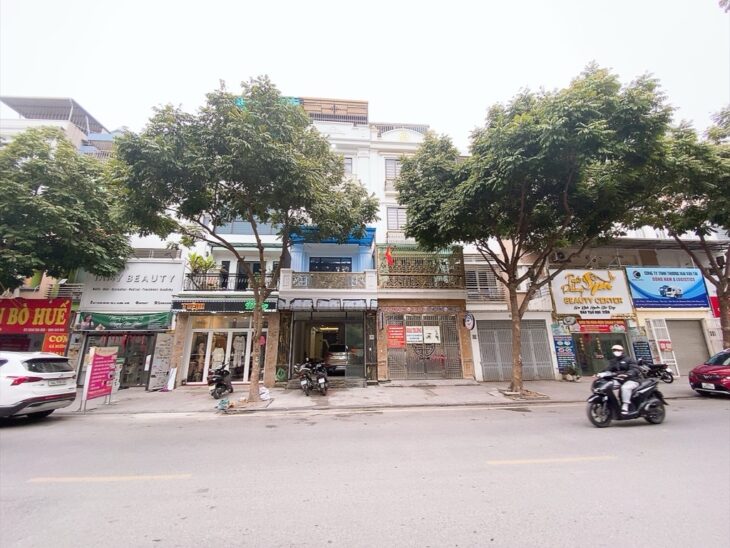 Bán nhà liền kề Hà Đông,Lacata, 82m2, thang máy 5 tầng chỉ nhỉnh 15 tỷ,WiEW vườn hoa