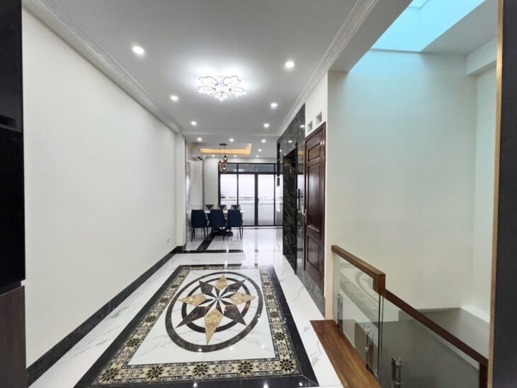 Bán nhà liền kề Hà Đông,Lacata, 82m2, thang máy 5 tầng chỉ nhỉnh 15 tỷ,WiEW vườn hoa