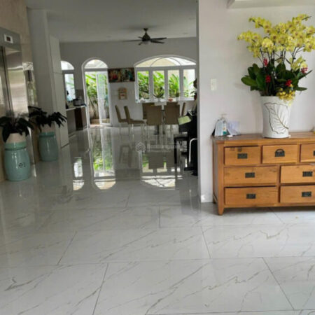 Biệt thự đẹp khu Vip Cityland Quận 7. 10*22, hầm + 4 tầng, thang máy, sân vườn. 49 tỷ