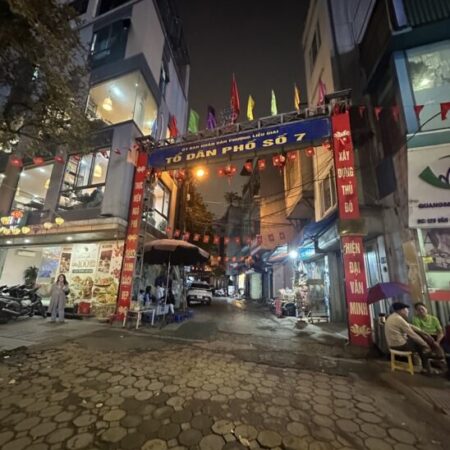 Bán nhà riêng tại Văn Cao, Liễu Giai, 41m2, 6 tầng, thang máy nhập khẩu, gần ô tô, hơn 11 tỷ