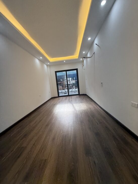 bán nhà Thanh Xuân 30m Kim Giang, sát ô tô tải tránh, ngõ nông