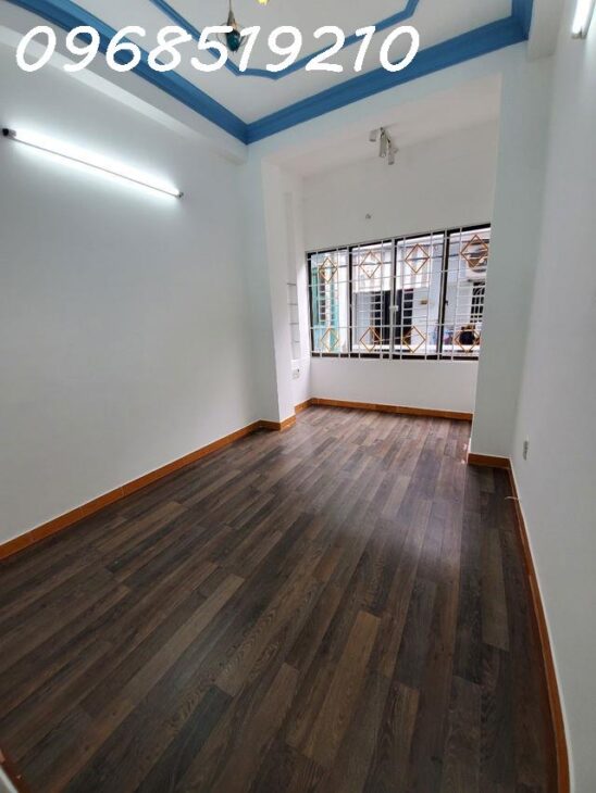 BÁN NHÀ SÁT MẶT TIỀN – 4 TẦNG 5 PHÒNG NGỦ VĨNH VIỄN QUẬN 10