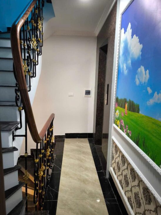 Nhà Mới – Thang máy – Lô Góc Cổ Nhuế – 35m2, 6 tầng nhỉnh 7 tỷ