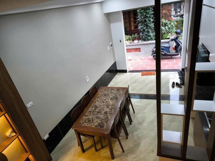 Nhà Mới – Thang máy – Lô Góc Cổ Nhuế – 35m2, 6 tầng nhỉnh 7 tỷ