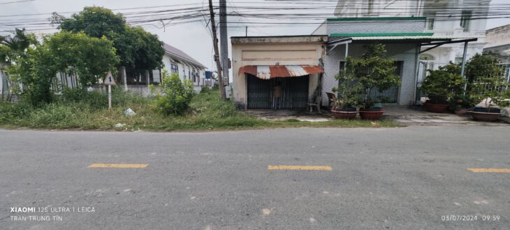 Bán gấp nhà ngay chân Cầu Chợ Tân Trụ giá 3 tỷ