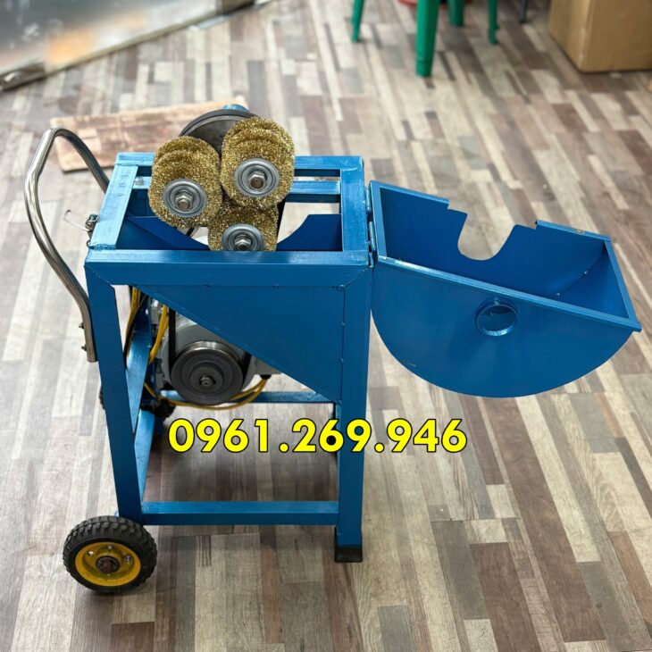 Máy cạo vỏ mía, máy làm sạch vỏ cây mía 9 chổi cạo motor 1500w
