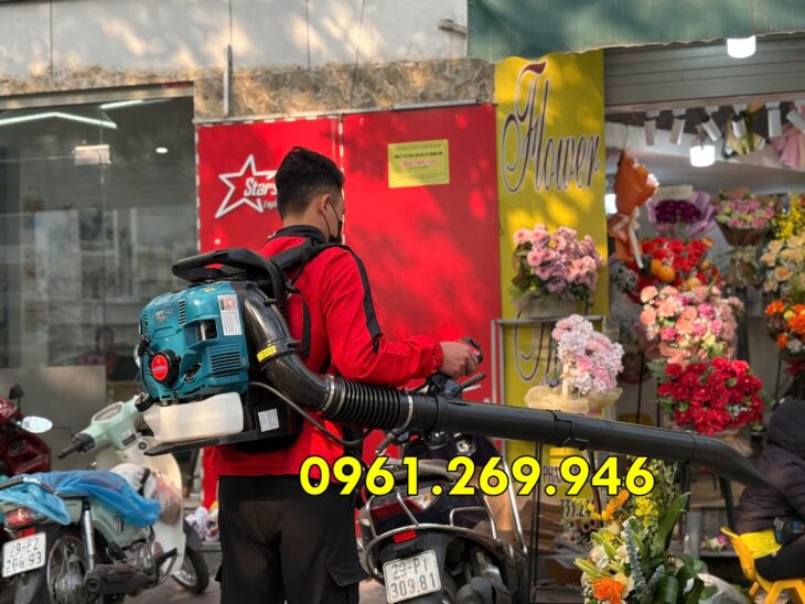 Máy thổi gió Kawasaki TK85 thổi bay bụi bẩn, thổi lá, gạch đá công trình