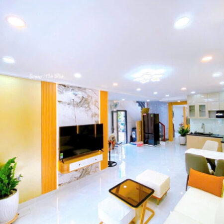 Bán nhà Duy Tân, Quận PHÚ NHUẬN, 3 mặt tiền, Đường xe hơi, 5.8 tỷ