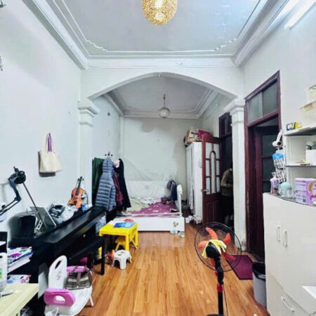 BÁN NHÀ TRẦN QUỐC VƯỢNG, CẦU GIẤY 40M 5 TẦNG GIÁ 7.2 TỶ