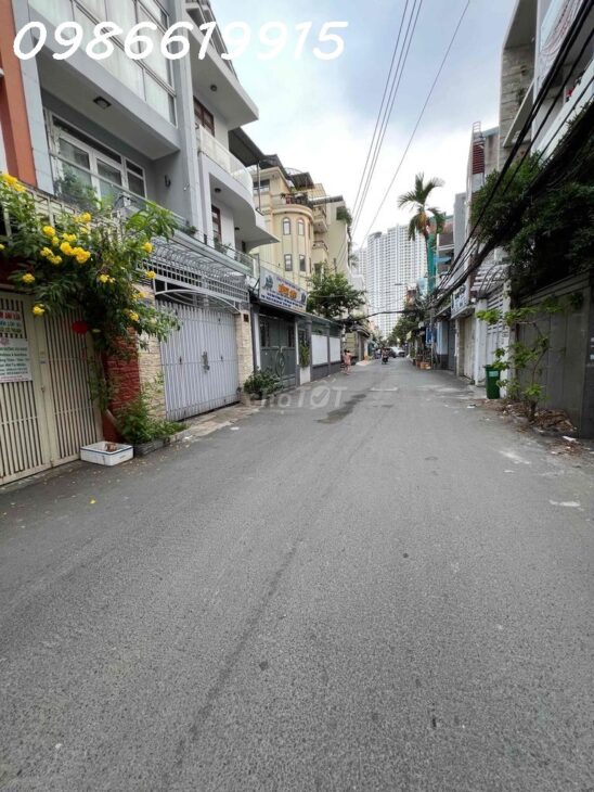 Q7 BÁN NHÀ HẺM XE HƠI – GẦN LOTTE MART – DT 75m2 – NHỈNH 8 TỶ