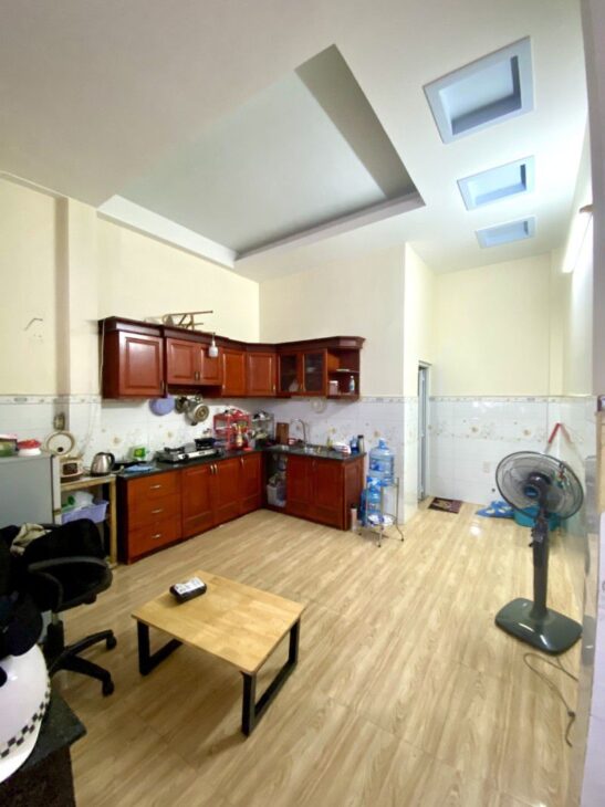 BÁN NHÀ 2 TẦNG MỚI TINH – HẺM NHỰA XE TẢI 6M – NGAY KHU HIỆP THÀNH CITY – XE HƠI NGỦ TRONG NHÀ –