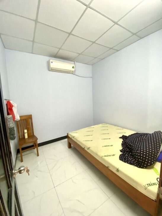 NHÀ 2 TẦNG ĐÚC MẶT TIỀN PHẠM THỊ GIÂY VÀI BƯỚC CHÂN – HẺM XE TẢI QUAY ĐẦU – GIÁP QUẬN 12 – GIÁ