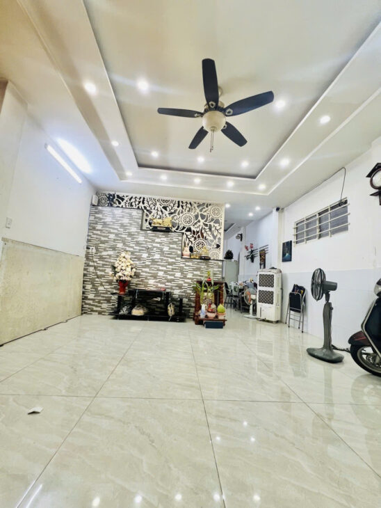 HẺM ÔTÔ 5M – 68M², NHÀ 2TẦNG BTCT/3pn GIÁ 6.6TỶ TL!