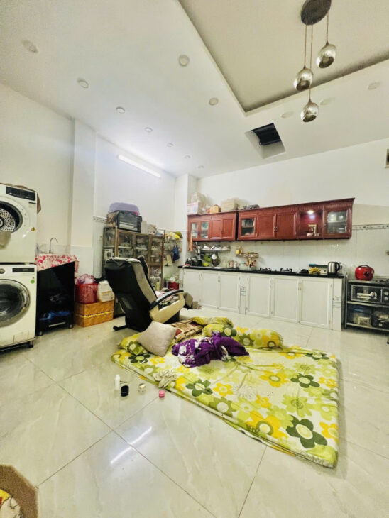 HẺM ÔTÔ 5M – 68M², NHÀ 2TẦNG BTCT/3pn GIÁ 6.6TỶ TL!