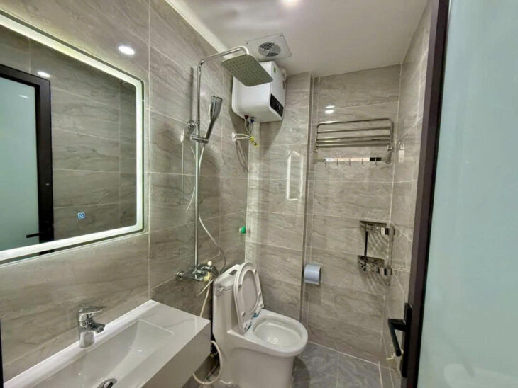 Bán nhà Phố Thái Hà_Nhà Mới Tinh_Thang Máy Xịn_Ngõ Ô Tô Tránh_Giá: 13.8 Tỷ_Lh: 0396935190.