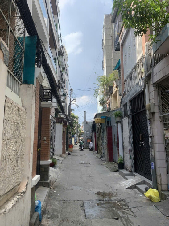 Bán nhà quận 10, đường Cách Mạng Tháng 8, 42m2, cấp 4, hẻm 4m, 6 tỷ