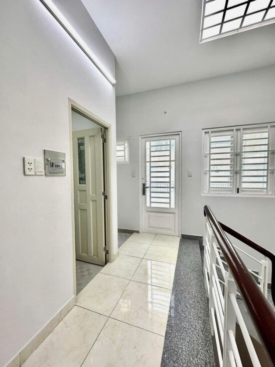 Bán nhà quận 10, đường Tô Hiến Thành, 50m2, hẻm 4m, 4 tầng, 11.5 tỷ