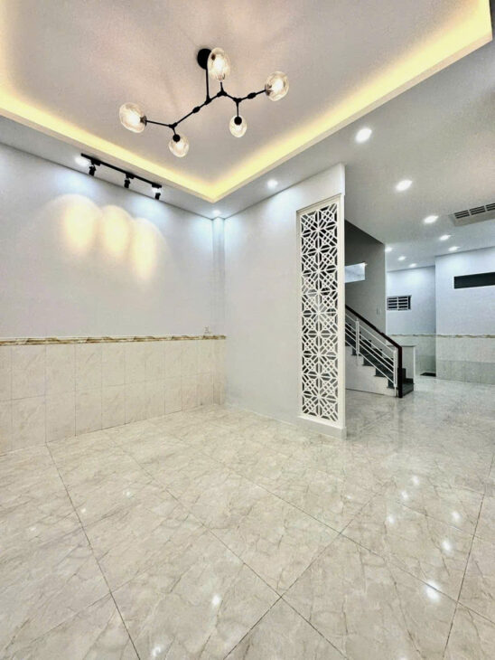 Bán nhà quận 10, đường Tô Hiến Thành, 50m2, hẻm 4m, 4 tầng, 11.5 tỷ