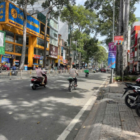 Bán nhà quận 5, Trần Hưng Đạo, 40m2, 4.5×12.5m, cấp 4, 8.3 tỷ