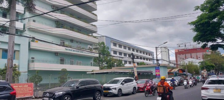 ♥ Mặt Tiền Hải Phòng khu Bệnh Viện Đa Khoa, 97.4m2, ngang 7m, 2.5 tầng, 19.x tỷ