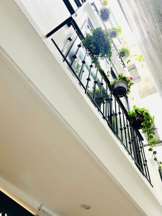 Bán tòa apartment siêu đẹp Hoàng Hoa Thám 6 tầng thang máy, 48m, MT 4.8m,9PN, 12.6 tỷ