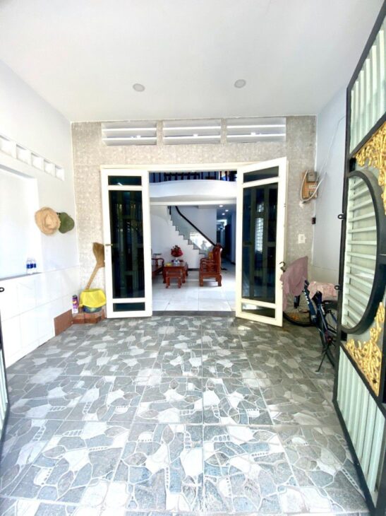 NHÀ 2 TẦNG ĐÚC MẶT TIỀN PHẠM THỊ GIÂY VÀI BƯỚC CHÂN – HẺM XE TẢI QUAY ĐẦU – GIÁP QUẬN 12 – GIÁ