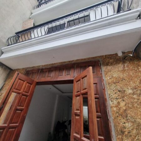 Bán Nhà: Phố Tựu Liệt, 55m6, 6 tầng, thang máy, 1 bước ra phố. Hơn 8 tỷ Bán Nhà: Phố Tựu Liệt, 55m6, 6 tầng, thang máy, 1 bước ra phố. Hơn 8 tỷ