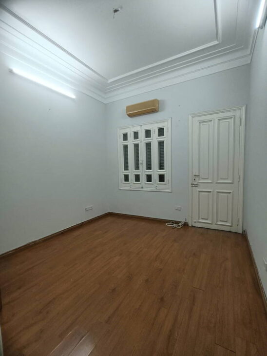 Bán nhà Huyền KỲ 33m5 tầng mới, đẹp, ở ngay cách ô tô 30m 5 tỷ.