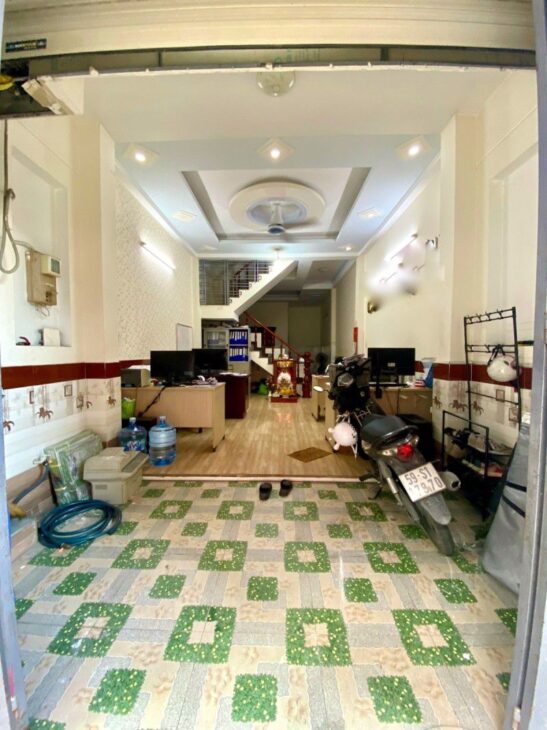 BÁN NHÀ 2 TẦNG MỚI TINH – HẺM NHỰA XE TẢI 6M – NGAY KHU HIỆP THÀNH CITY – XE HƠI NGỦ TRONG NHÀ –