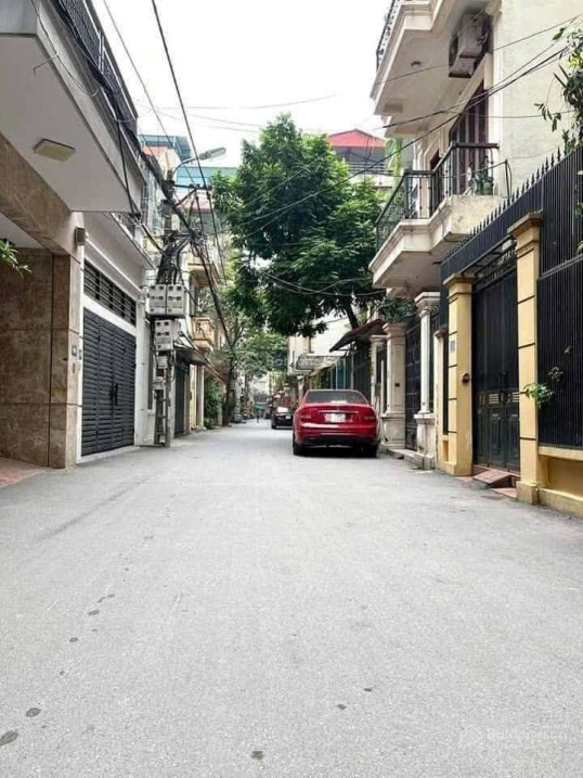 Bán nhà phân lô phố Chùa Láng 48m2 x 5 tầng mặt tiền 5m giá sốc 19 tỷ