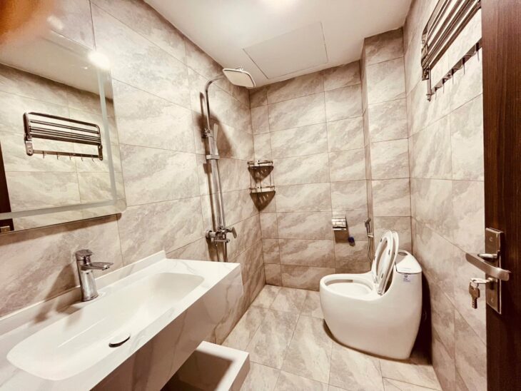 BÁN NHÀ MẶT PHỐ GIÁP BÁT HOÀNG MAI Ô TÔ VÀO NHÀ KINH DOANH ĐỈNH THANG MÁY NHÀ ĐẸP 16 TỶ