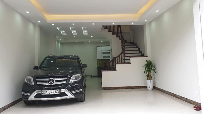 CỰC HIẾM TT THANH XUÂN GARA – KINH DOANH HIẾM NHÀ BÁN 50M2 CHỈ 12.6 TỶ, LH 0975666943.