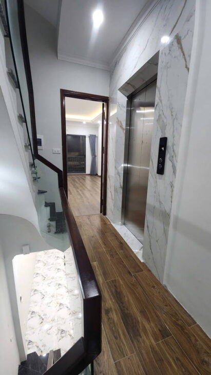 BÁN NHÀ MẶT PHỐ GIÁP BÁT HOÀNG MAI Ô TÔ VÀO NHÀ KINH DOANH ĐỈNH THANG MÁY NHÀ ĐẸP 16 TỶ