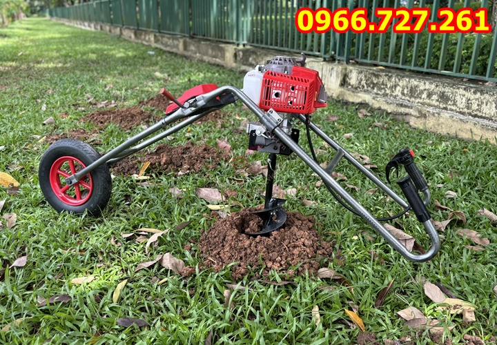 Máy khoan đất khoan lỗ trồng cây có khung xe đẩy Mitsubishi TB43