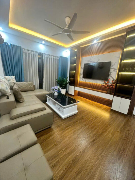 Bán Nhà Mỹ Đình – 70m² x 4 Tầng – 12,5 Tỷ – Tặng Full Nội Thất