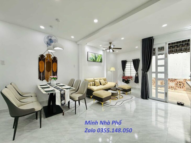 Bán Nhà Nơ Trang Long 40m2, 3 P. Ngủ, Sân Thượng Đẹp Hơn 4 Tỉ