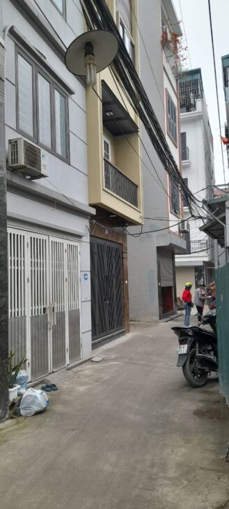 ..NHÀ.. LÊ ĐỨC THỌ – NAM TỪ LIÊM GẦN ĐH THƯƠNG MẠI BẾN XE MỸ ĐÌNH DT37. m2 5 tầng NỘI THẤT ĐẸP