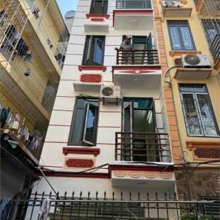 Mình cần bán nhanh căn 4 tầng x 40m2 ngõ 772 KIM GIANG(SDCC) GIÁ 5.9 TỶ