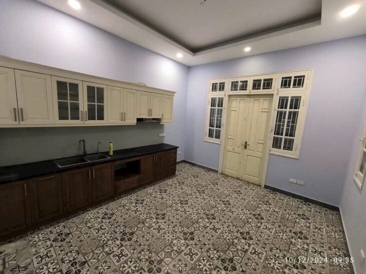 BÁN NHÀ PHÂN LÔ ĐƯỜNG BƯỞI – MT 8M – 72m2 – 5T – OTO TRÁNH – VỈA HÈ – KD -GIÁ CHỈ 23.4 TỶ
