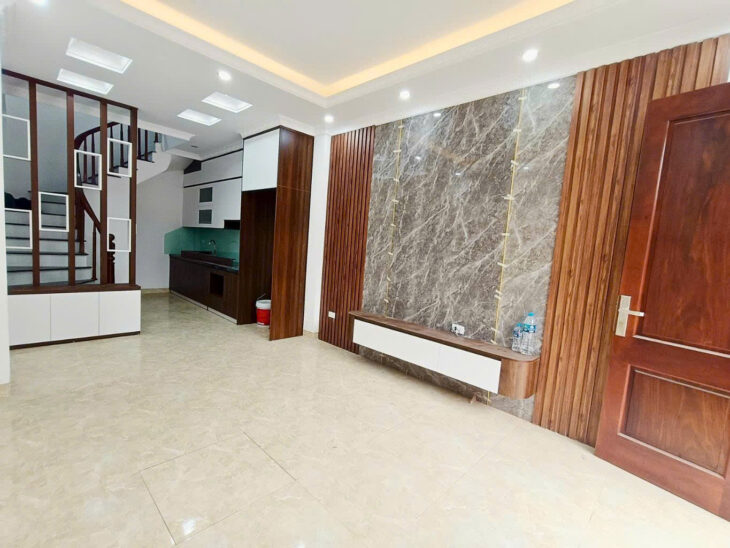 Bán Nhà Xuân La, Tây Hồ – 34m² x 5 Tầng – 7.1 Tỷ