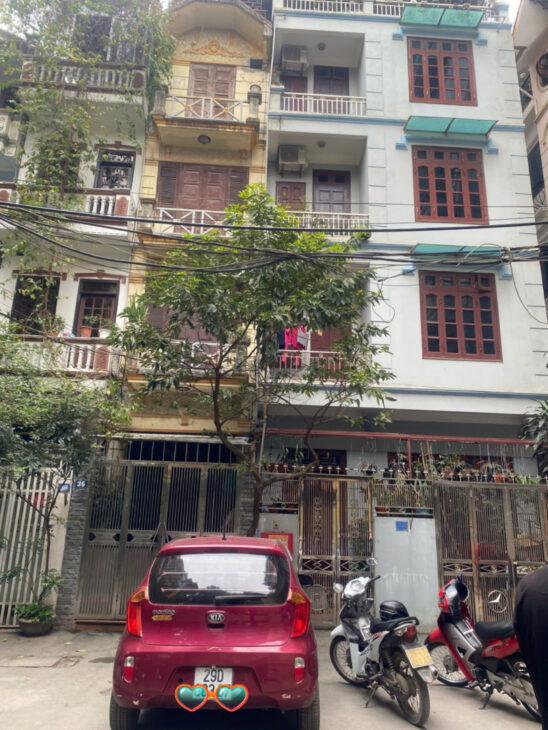 Bán Đất tặng Nhà 3 Tầng Tại Xuân Thủy – Diện Tích 88m², Giá 15.8 Tỷ