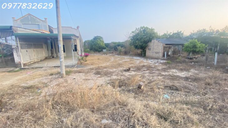 Đất Mặt Tiền Nguyễn Chí Thanh, Lagi: 3160m², Tặng Nhà Cấp 4, Giá Chỉ 3.2 Triệu/m²