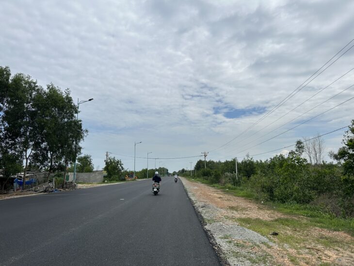 Bán hơn 1 Hecta mặt tiền Hùng Vương, Thị xã LaGi giá mềm 3.6tr/m2 View Biển